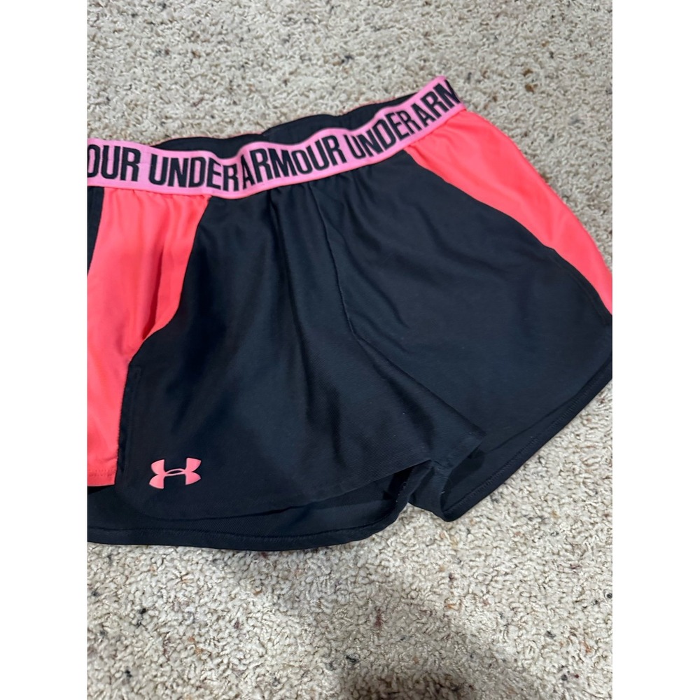 Under Armour women's small shorts